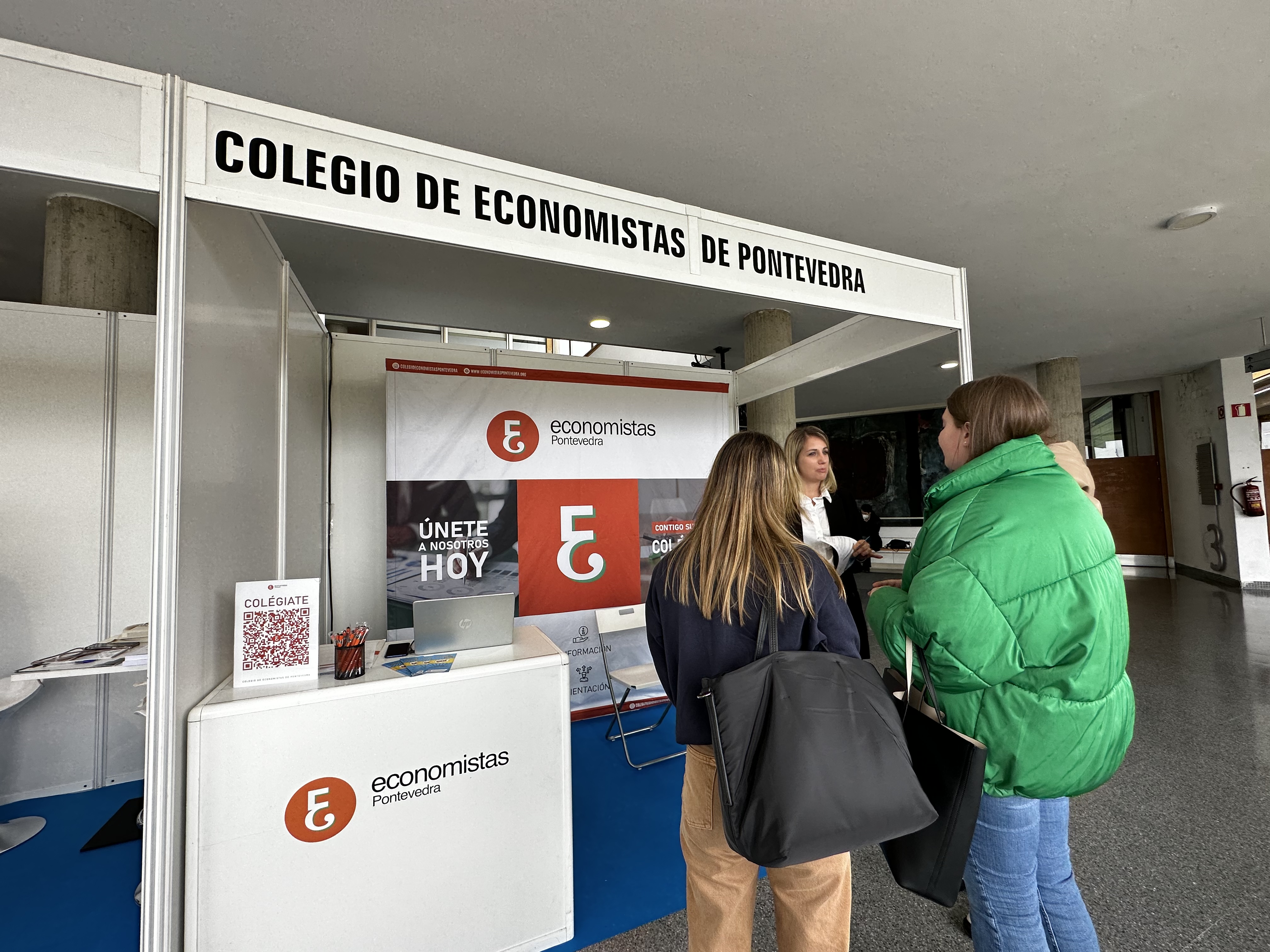 Stand Colegio de Economistas